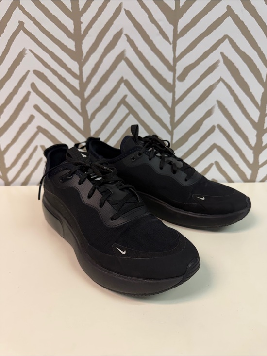 Nike Shoes - Nike Black Air Max Dia Shoes Size 9